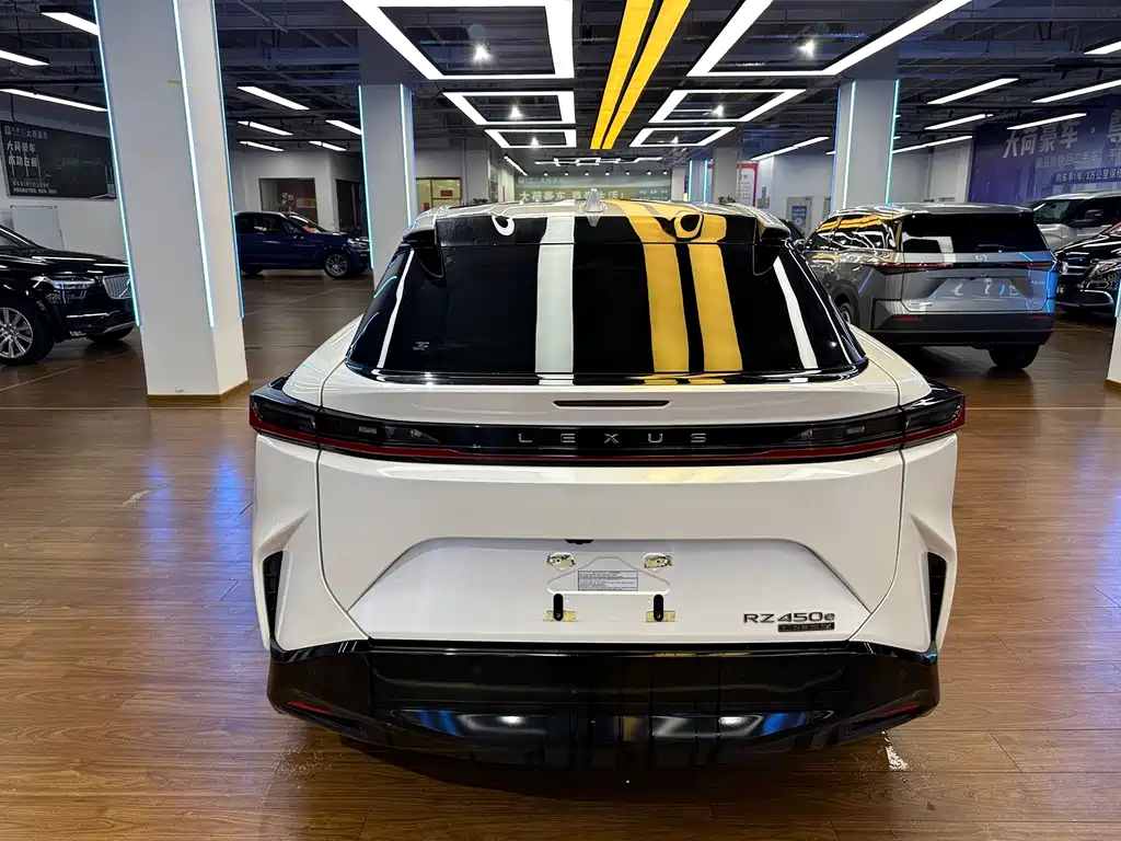 LEXUS RZ