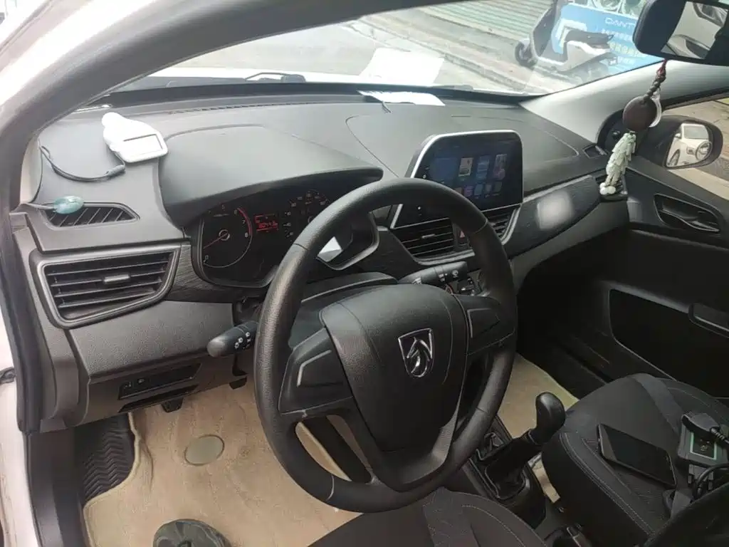 Baojun 310 2016 1.2L MT