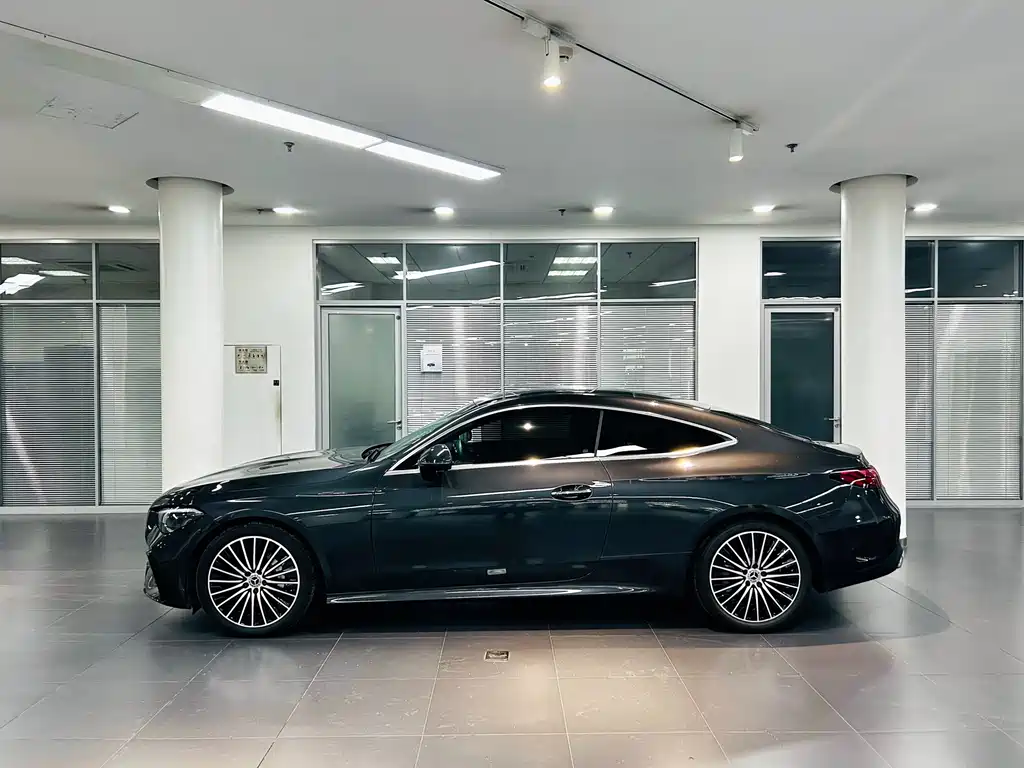 Mercedes-Benz CLE — миниатюра 7
