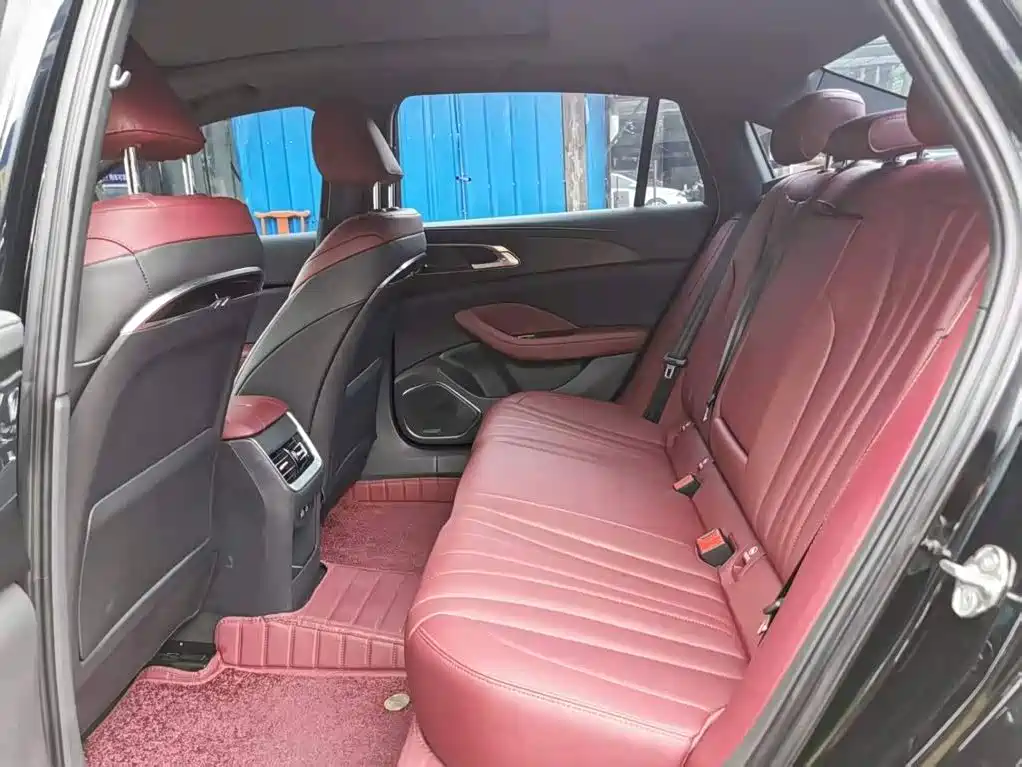 Hongqi Hongqi H5 — миниатюра 8