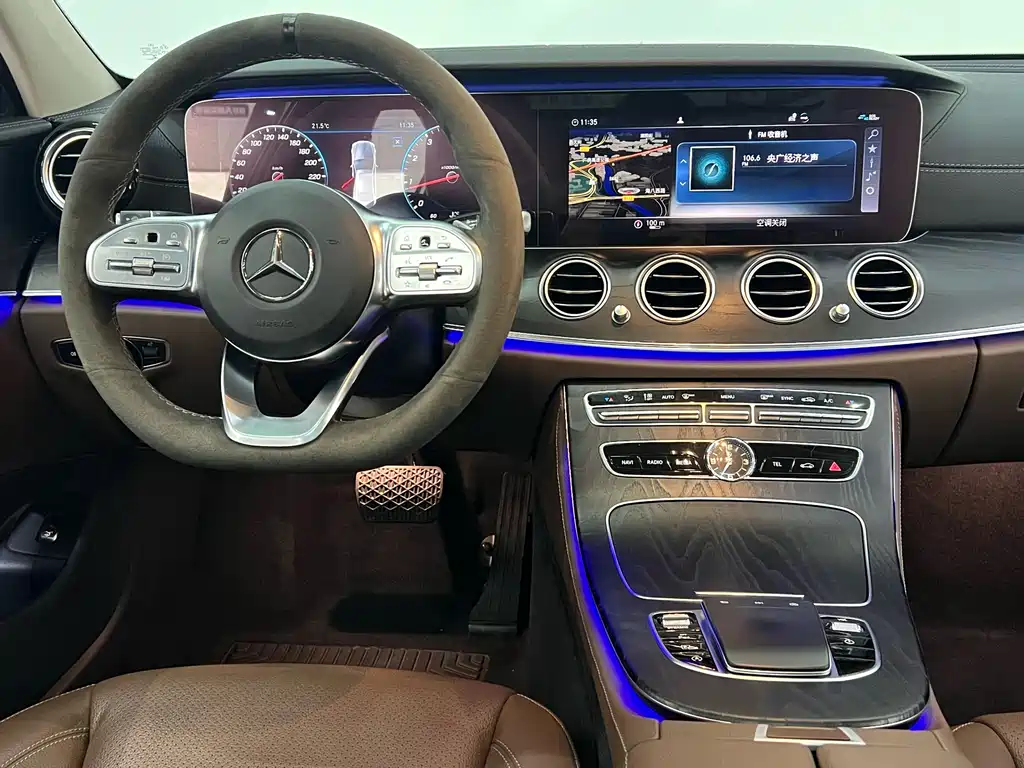 MERCEDES-BENZ E CLASS
