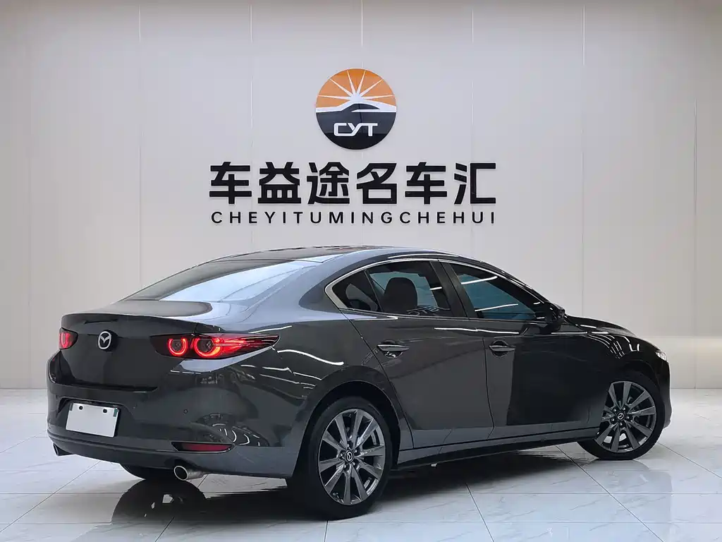 Mazda 3 Axela — миниатюра 3