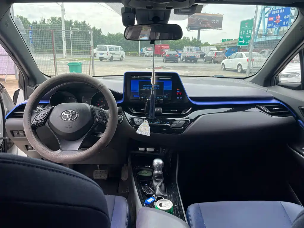 Toyota C-HR — миниатюра 6