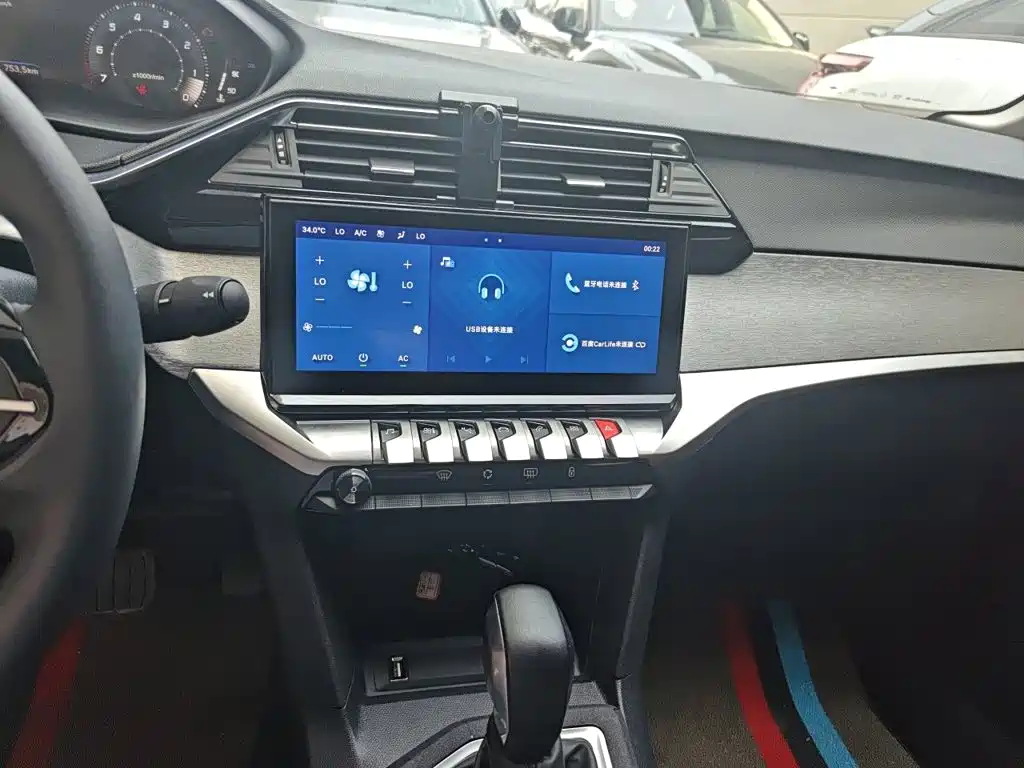 Peugeot 408 — миниатюра 6