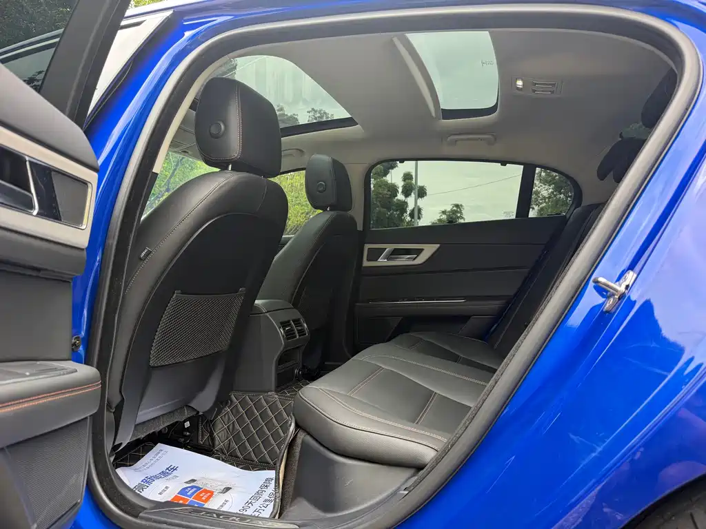 Jaguar XEL — миниатюра 6