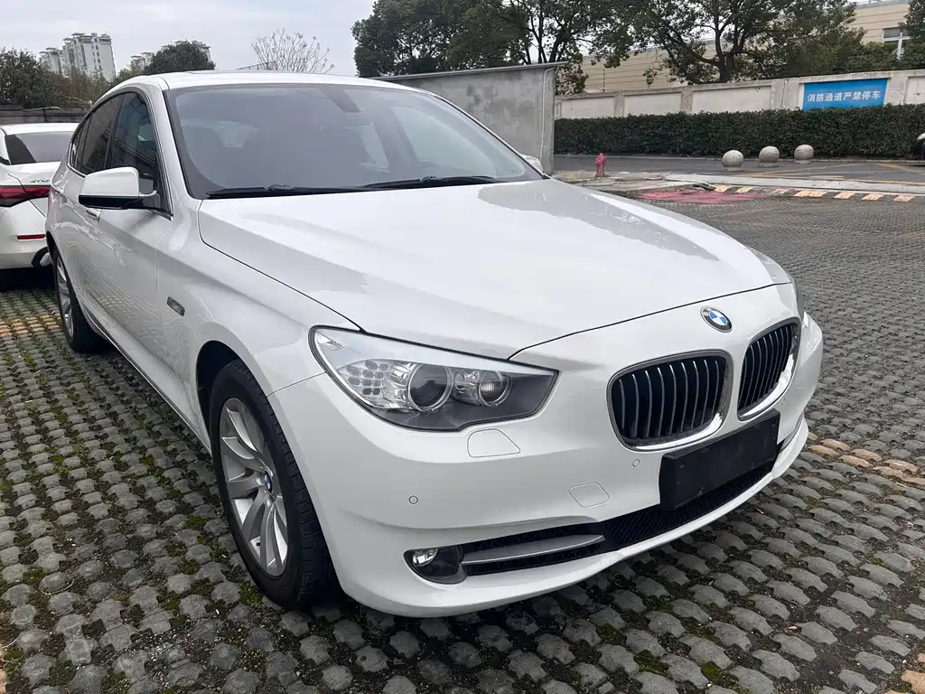 BMW 5 Series GT — миниатюра 4