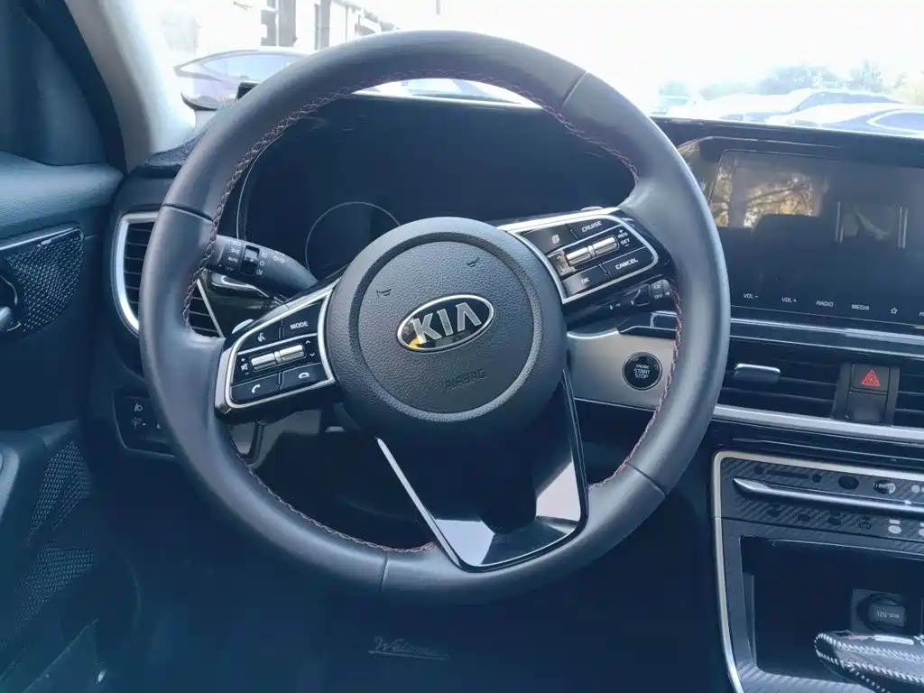 Kia KX3 — миниатюра 11