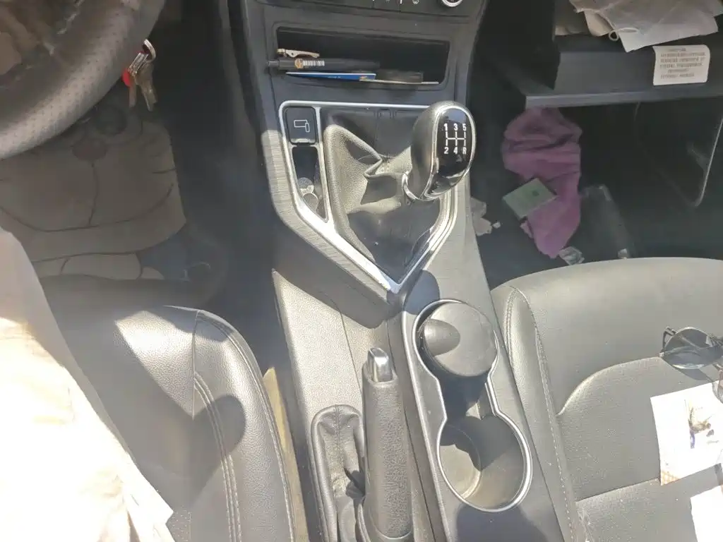 Geely Vision — миниатюра 10