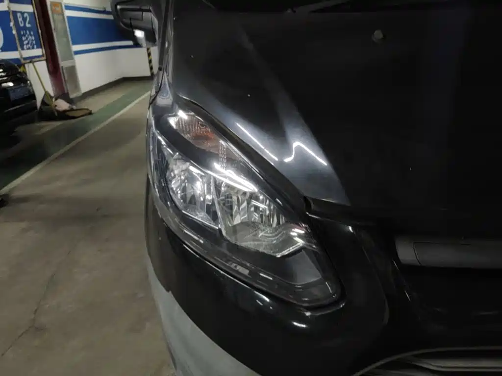 Ford Transit — миниатюра 9