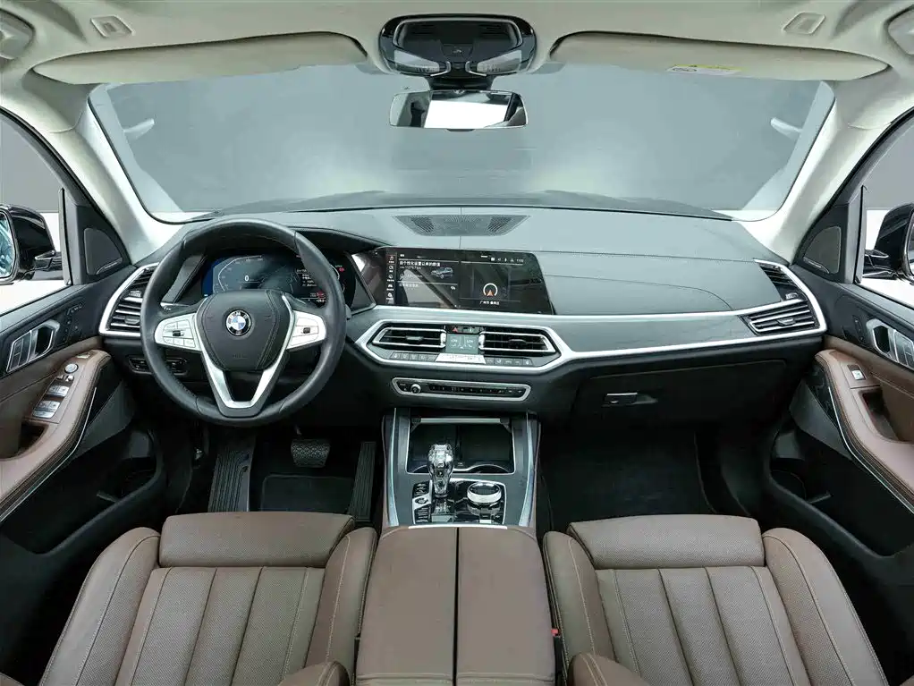 BMW X7 2021 xDrive40i Lead Luxury