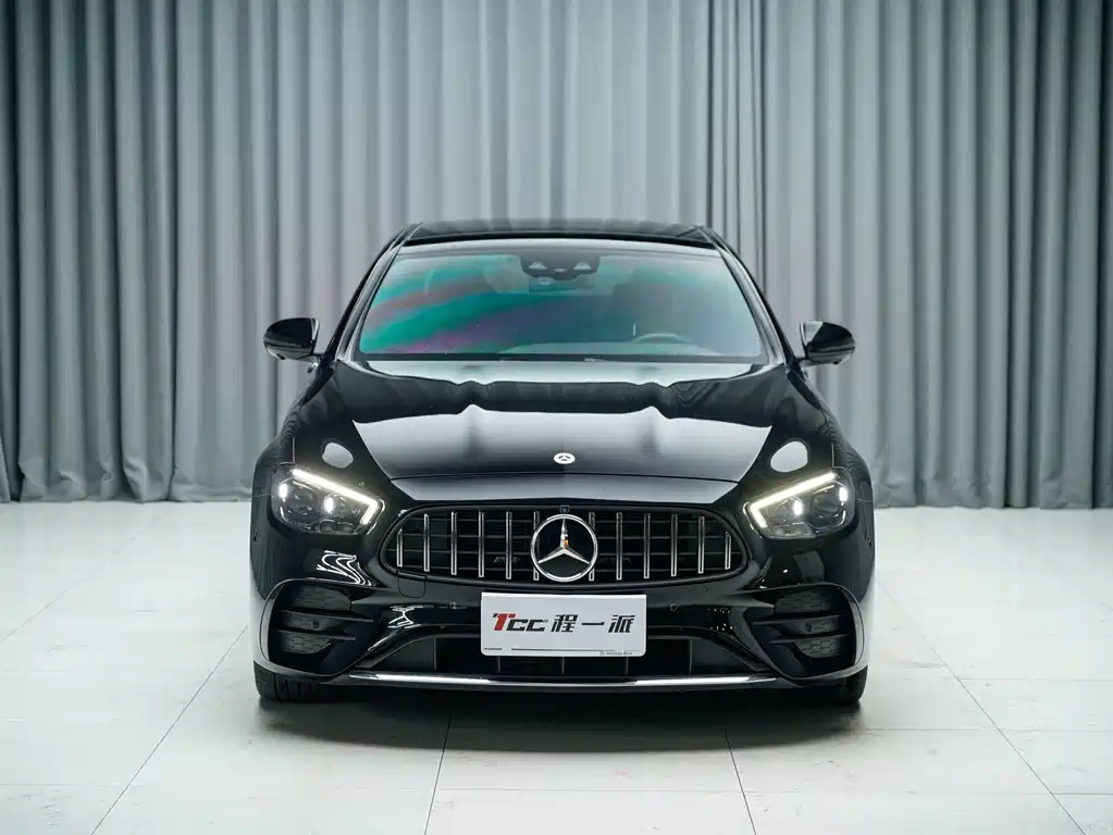 Mercedes-Benz E-Class — миниатюра 2