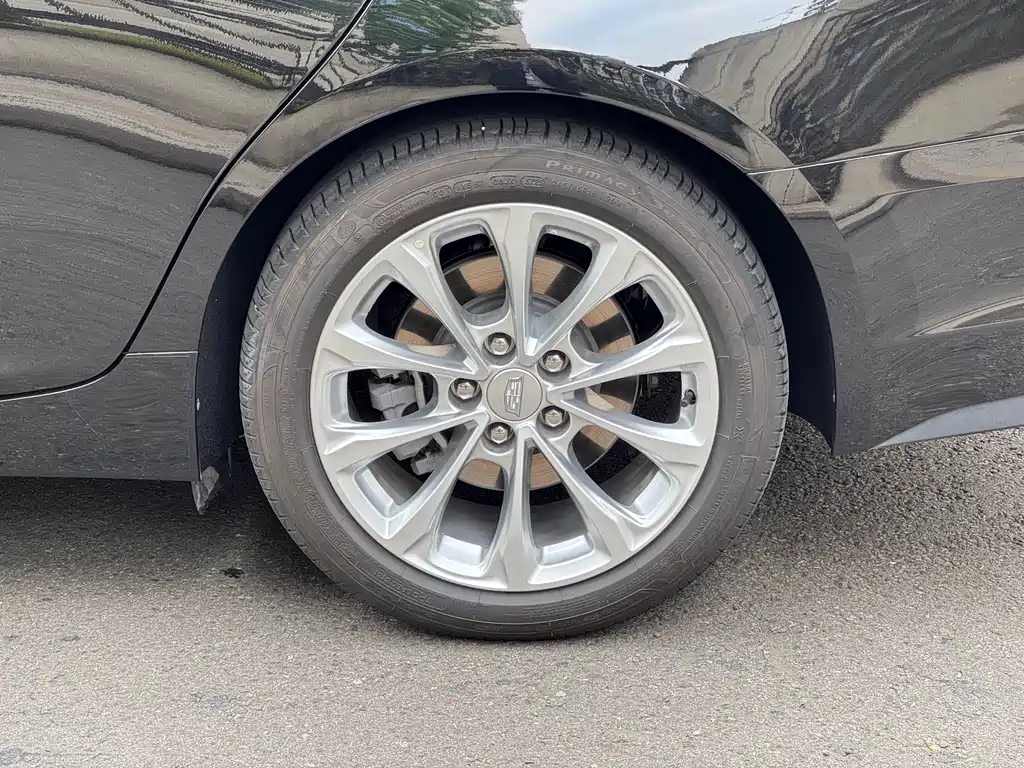 Cadillac CT5 2023 28T Luxury （ Standard ）