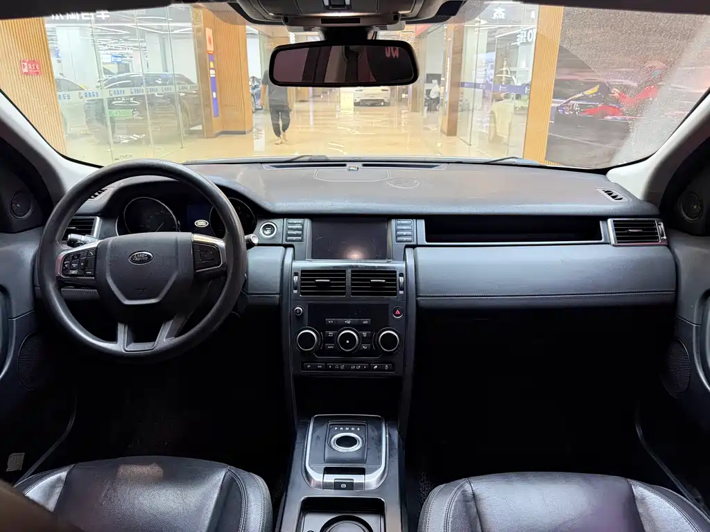 Land Rover Discovery Sport — миниатюра 9
