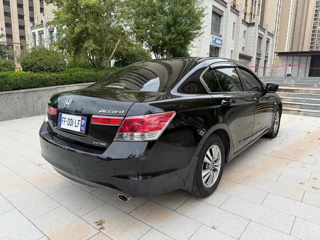 Honda Accord — миниатюра 6