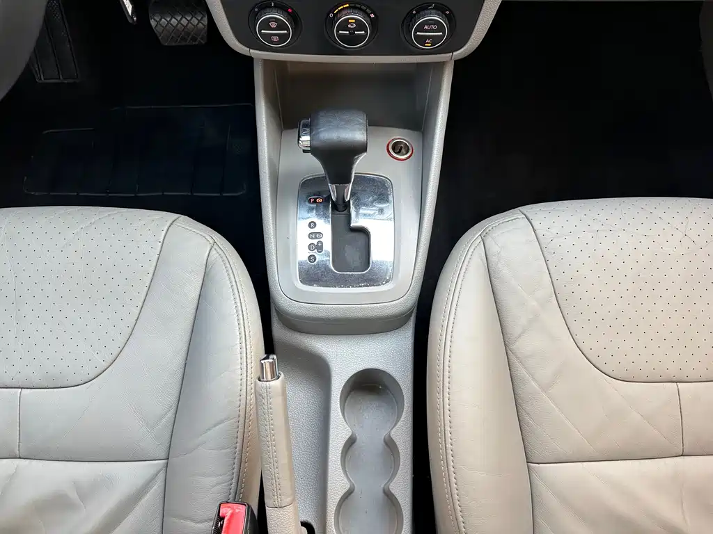 Volkswagen Bora — миниатюра 20