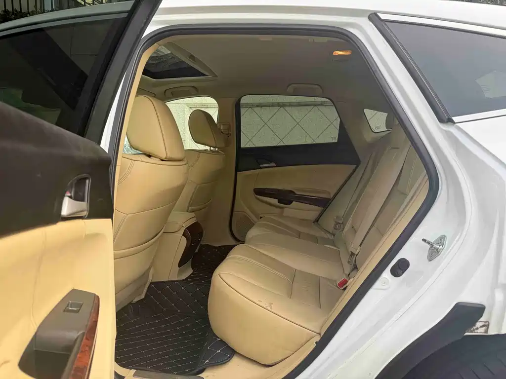 Honda Crosstour 2011 3.5L Luxury