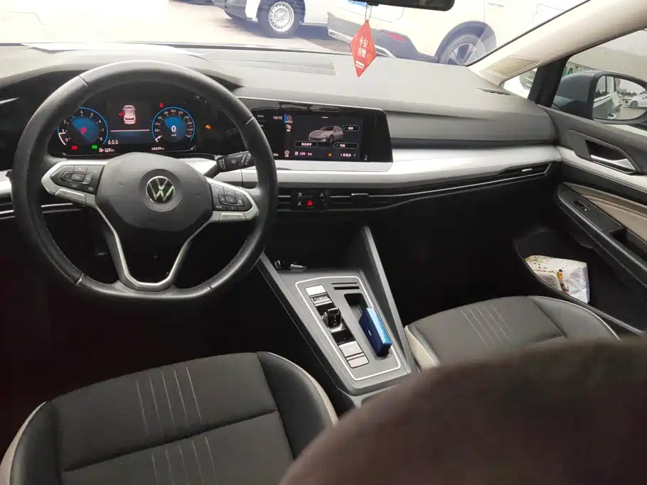 Volkswagen Golf — миниатюра 12