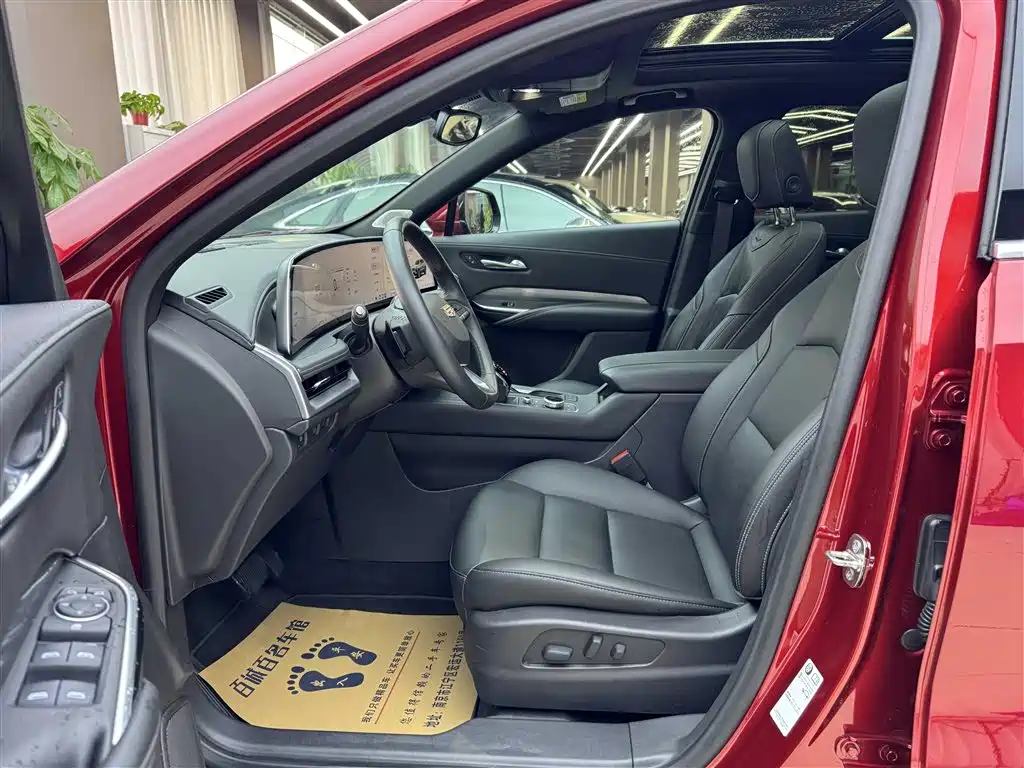 Cadillac XT4 2024 28T Luxury