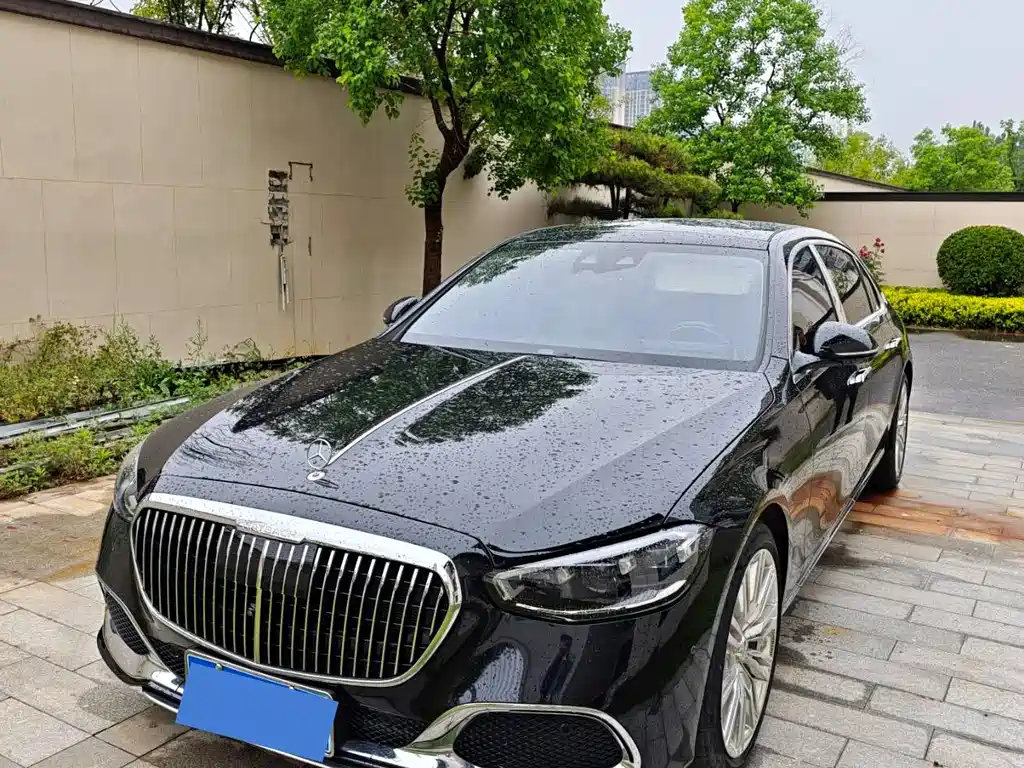 Mercedes-Benz S-Class 2023