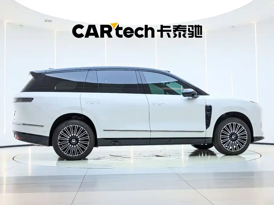 NIO ES8 2026 мест Executive Luxury