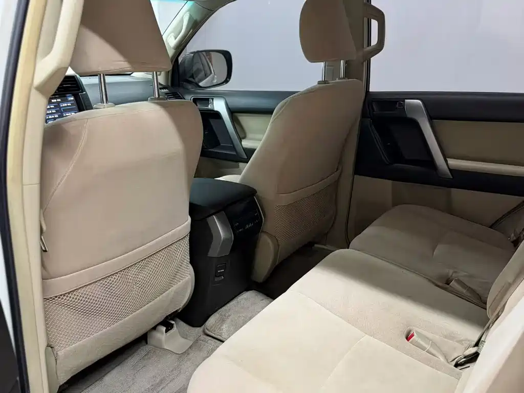 Toyota Prado (Import) — миниатюра 8