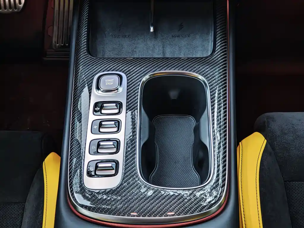 XIAOMI CAR XIAOMI SU7 ULTRA