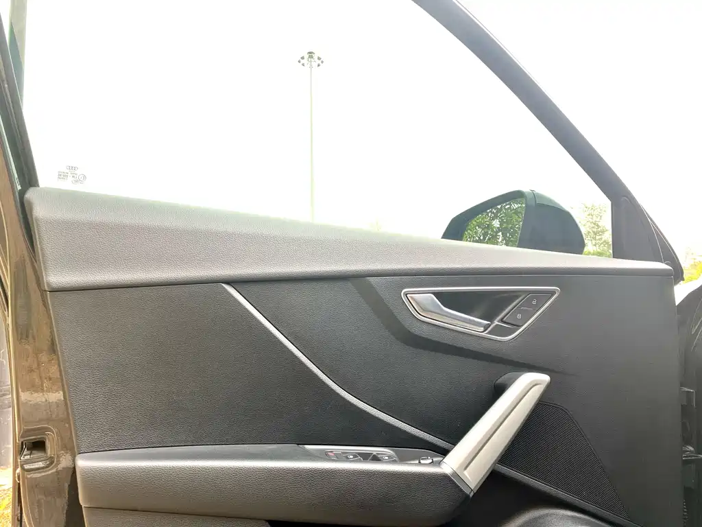 Audi Q2L 2021 35 TFSI