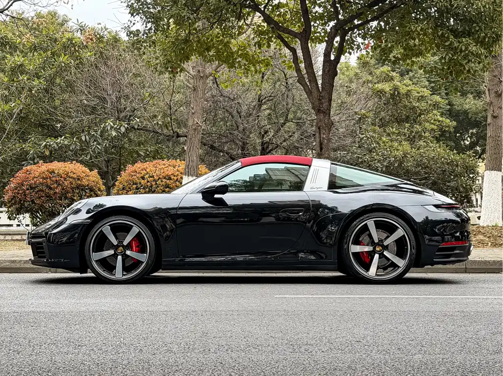 Porsche 911 2022 Targa 4 3.0T