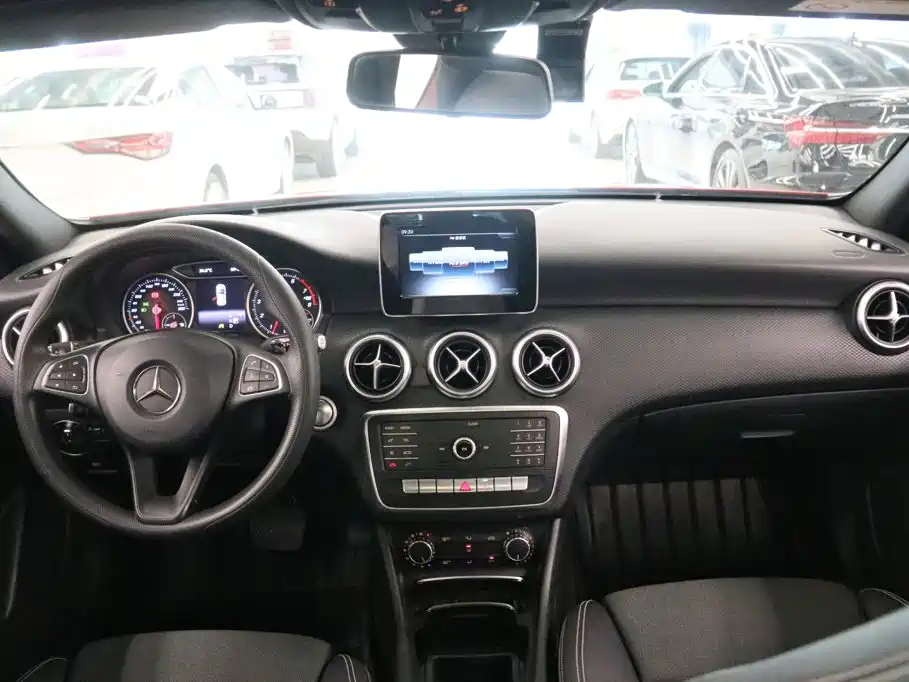 Mercedes-Benz A-Class (Import) — миниатюра 5