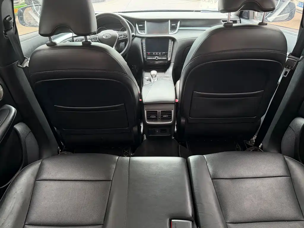 Infiniti QX50 — миниатюра 19