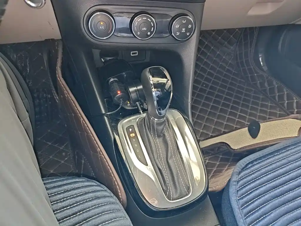 Buick Excelle — миниатюра 14