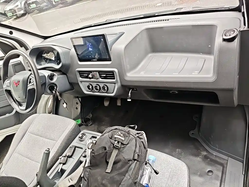 Wuling Yangguang — миниатюра 10
