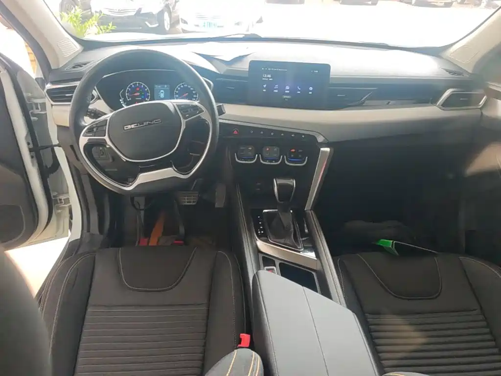 BAIC X3 — миниатюра 10