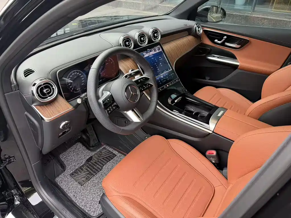 Mercedes-Benz GLC 2024 GLC 300 L 4MATIC 5 мест