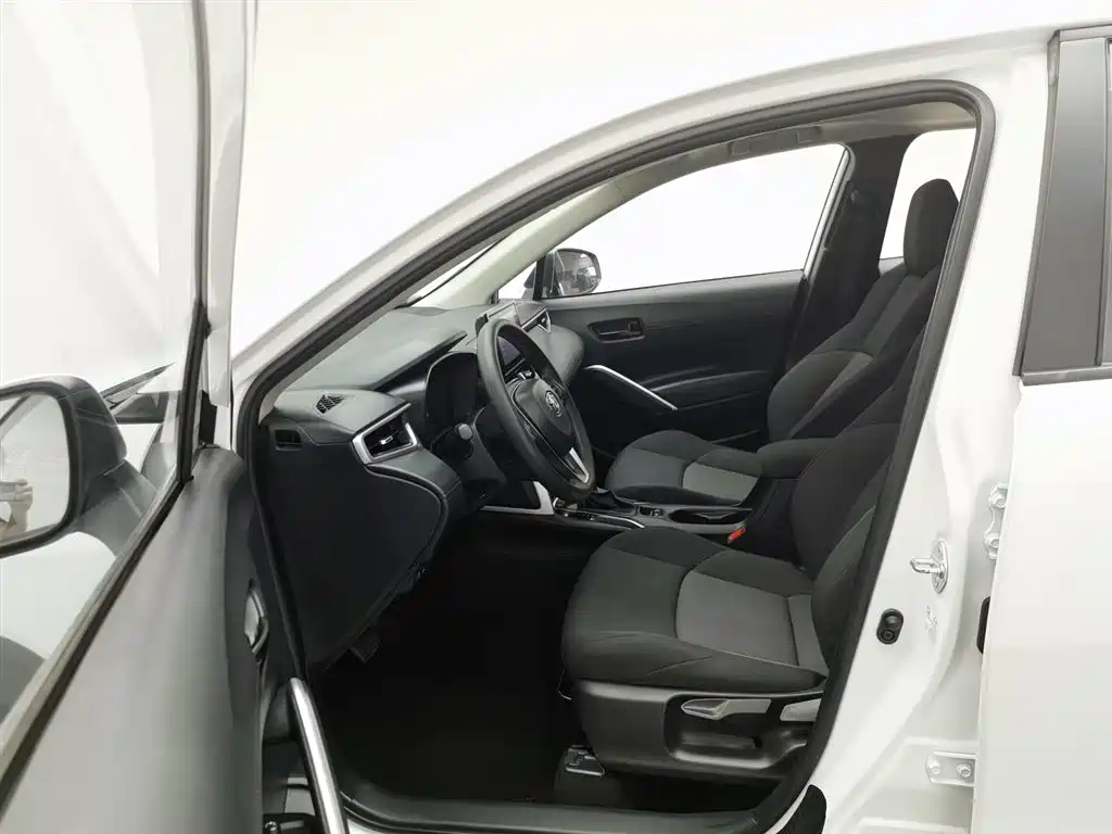 Toyota Frontlander 2022 2.0L CVT Lead