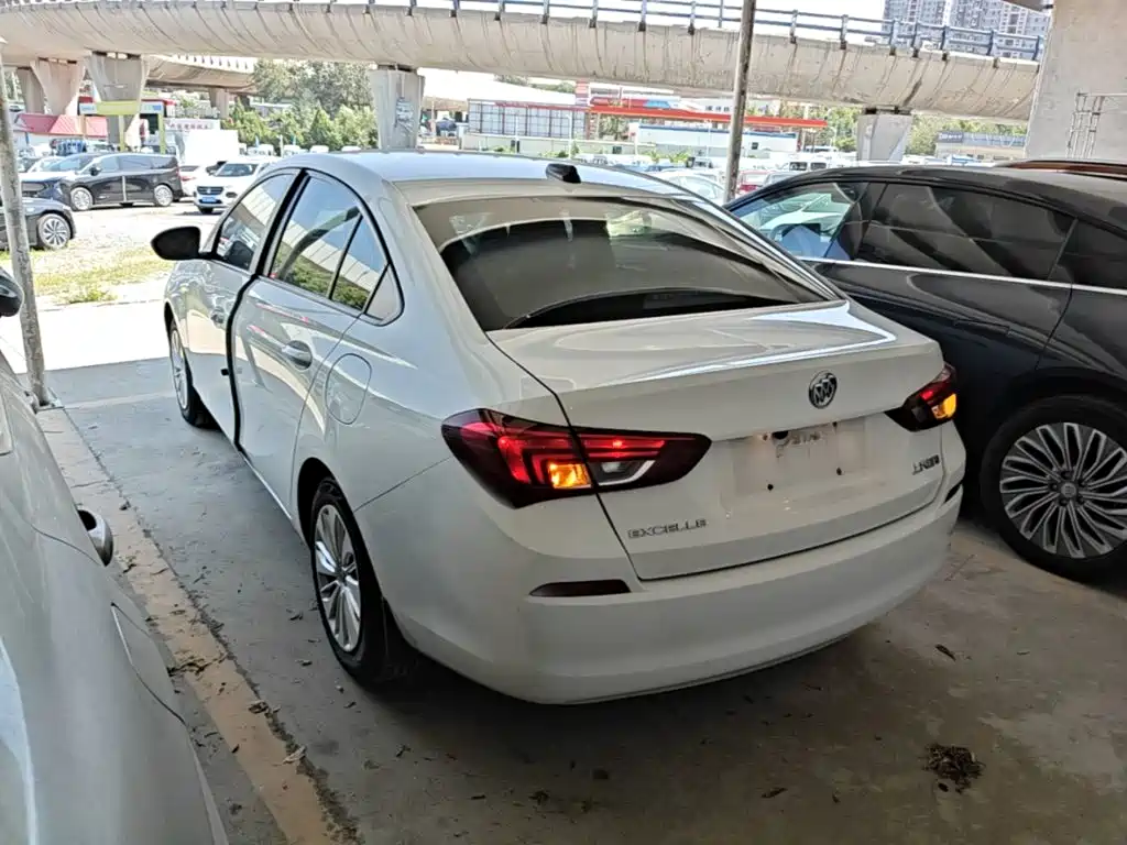 Buick Excelle — миниатюра 5