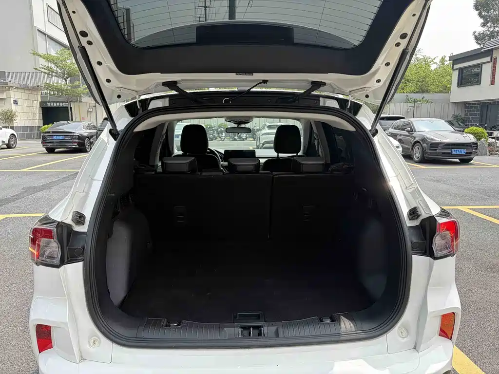 Ford Escape — миниатюра 15