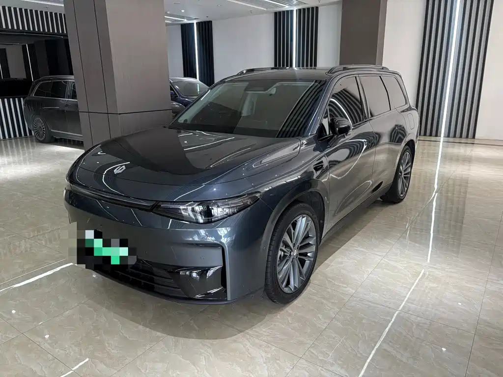 Leapmotor C16