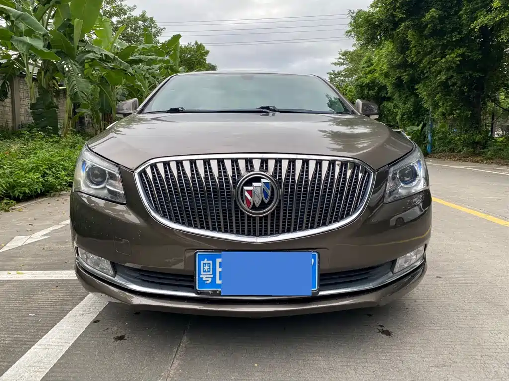Buick LaCrosse — миниатюра 2