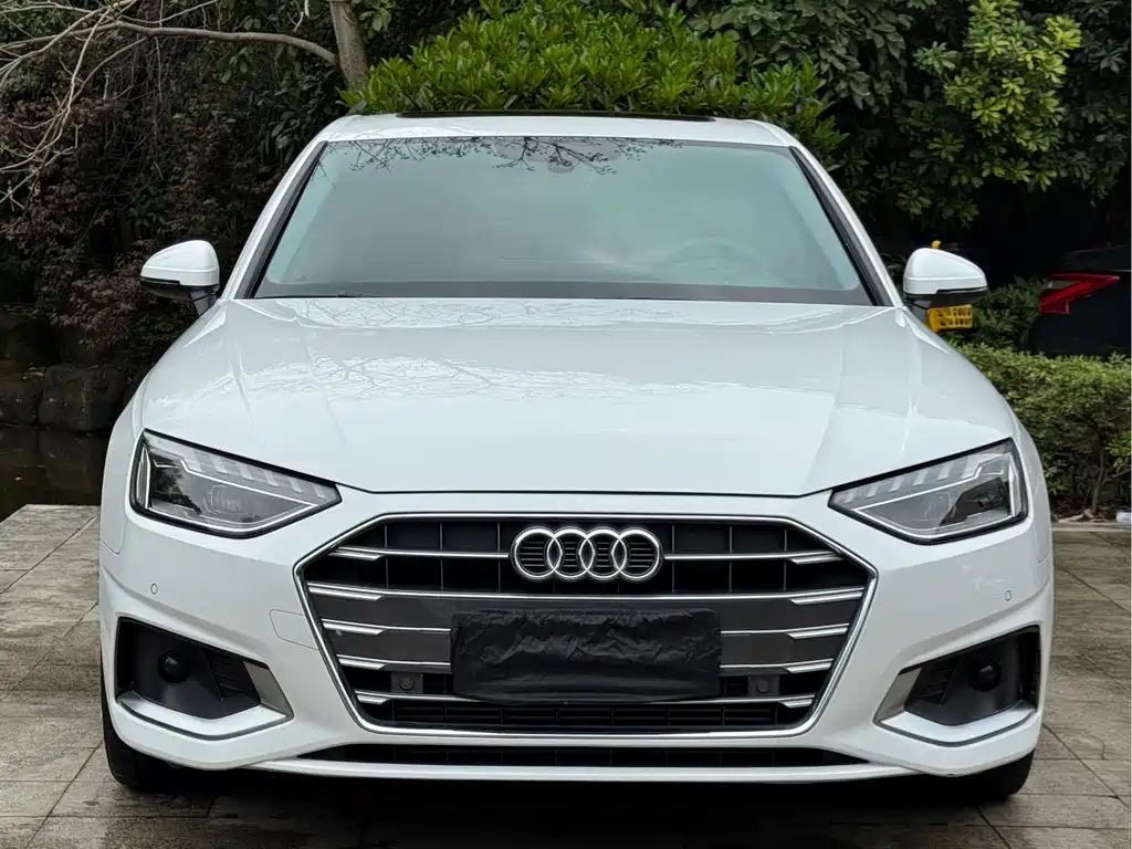 Audi A4L 2022 40 TFSI Luxury