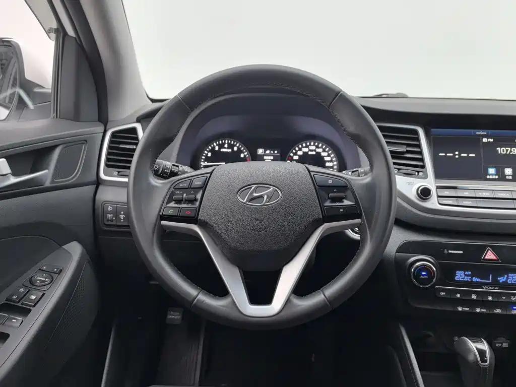 Hyundai Tucson — миниатюра 11
