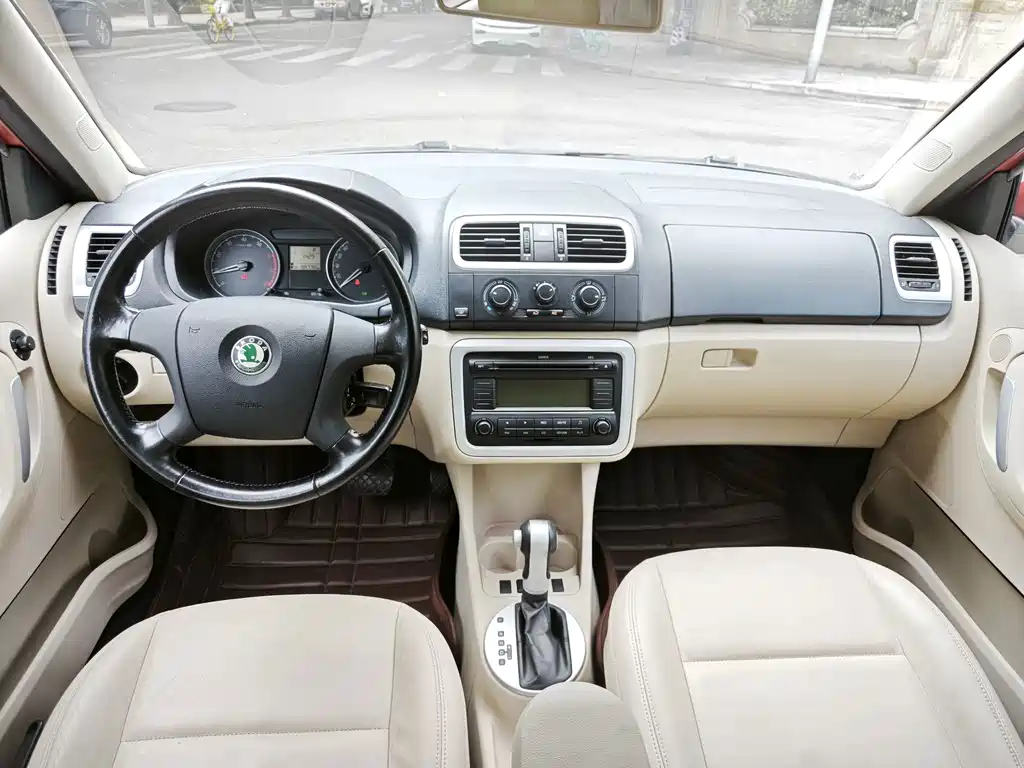 Skoda Fabia — миниатюра 17