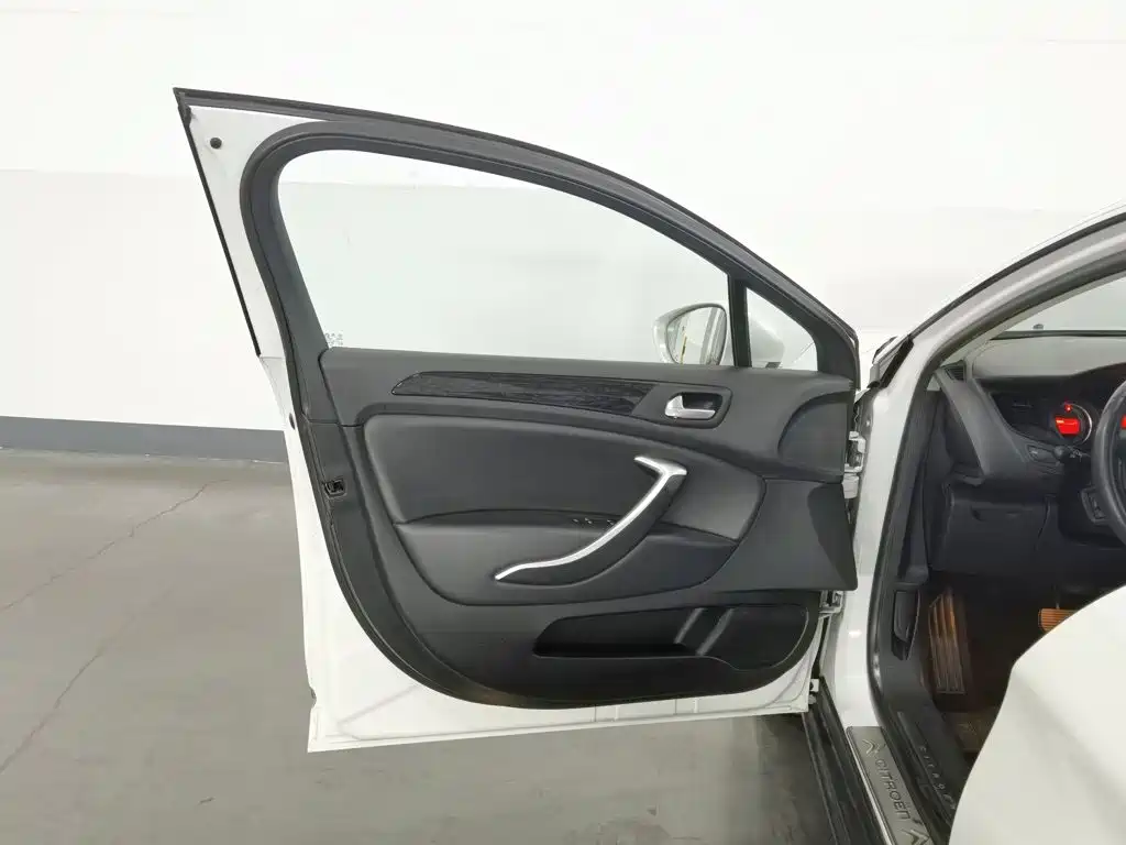 Citroen C5 — миниатюра 8