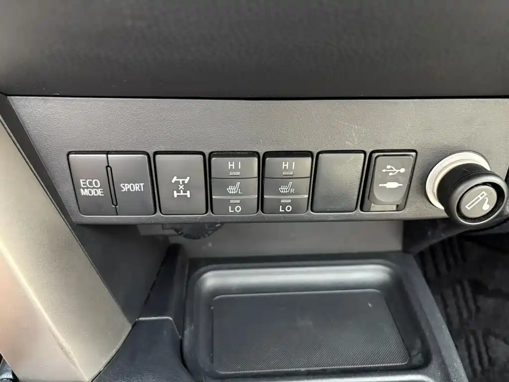 Toyota RAV4 — миниатюра 20