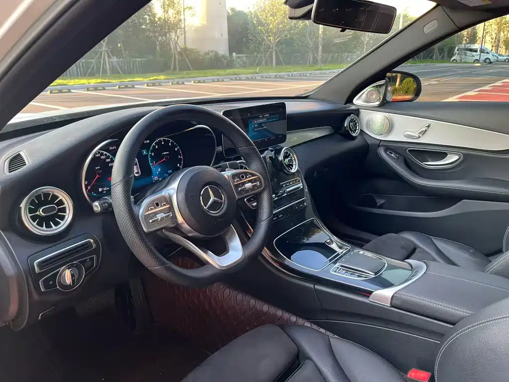 Mercedes-Benz C-Class — миниатюра 4