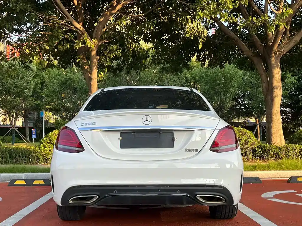 Mercedes-Benz C-Class — миниатюра 8