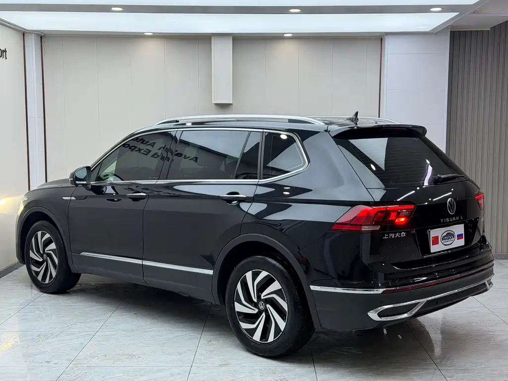 Volkswagen Tiguan L L 2023 280TSI AT