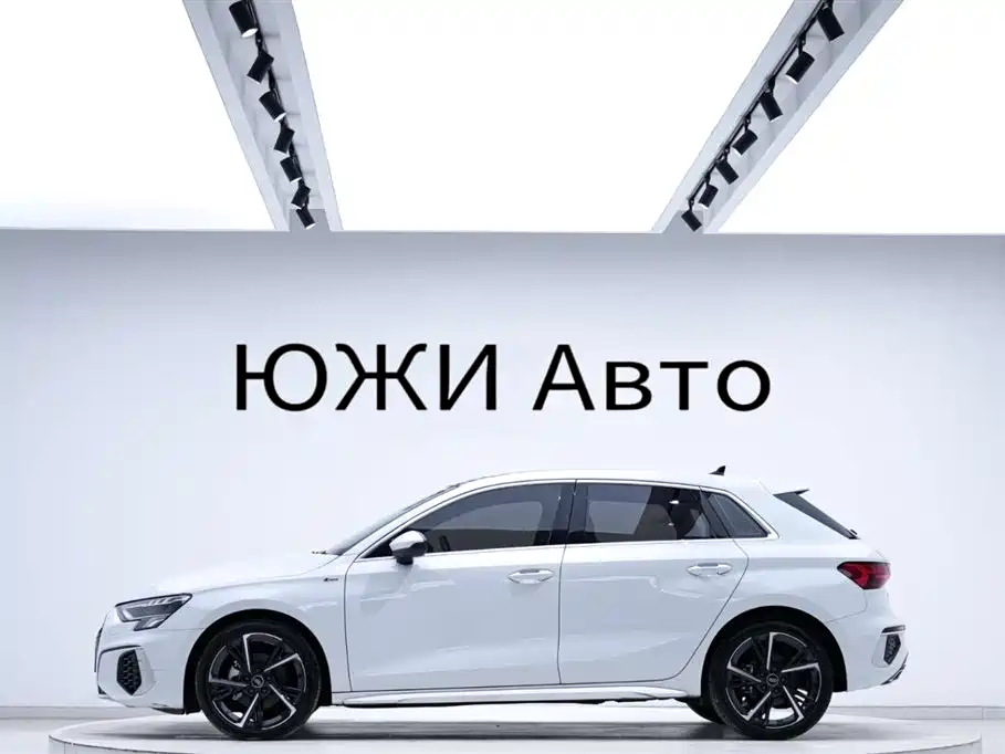 Audi A3 - фото 5