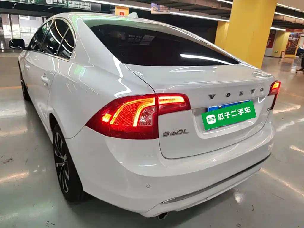 Volvo S60 — миниатюра 5