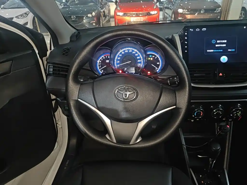 Toyota Yaris L — миниатюра 11